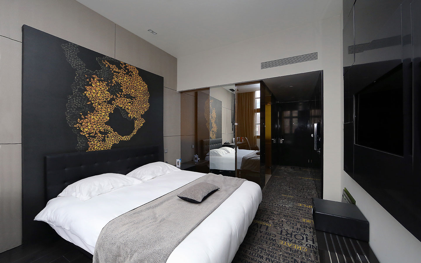 Artotel — 6