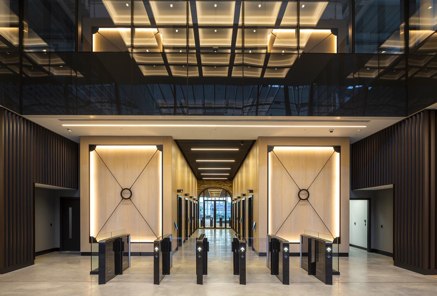 25 North Colonnade